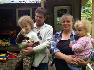 558654_197514193771547_812821236_n