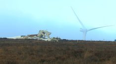 _80038799_windturbine1