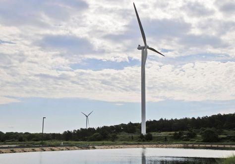 falmouth wind turbines 3